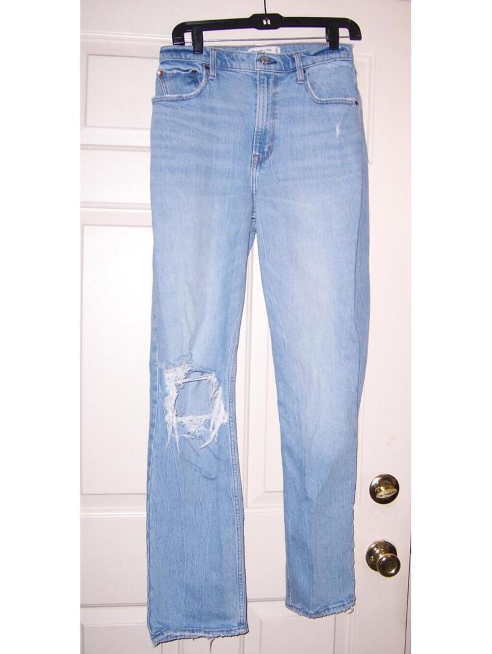 Abercrombie "Curve Love" '90s Straight Ultra High Rise Jeans